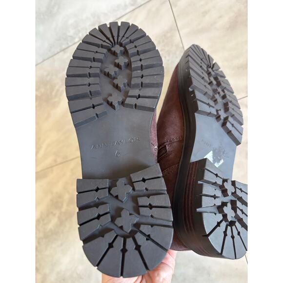 Ann Taylor Weekend Collection Buckle Suede Bootie Brown Size 6 NWOB Side Zip - Picture 7 of 7